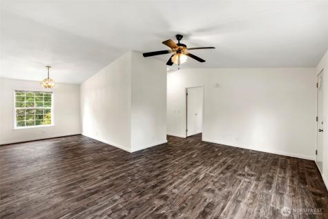 102 Tory Lynn Drive Winlock WA 98596