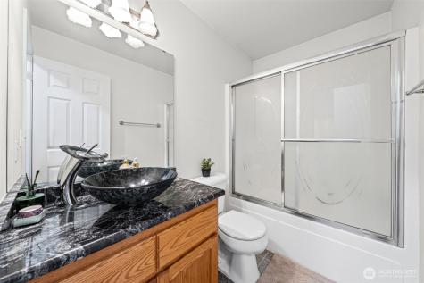 1817 180th Place SW Lynnwood WA 98037