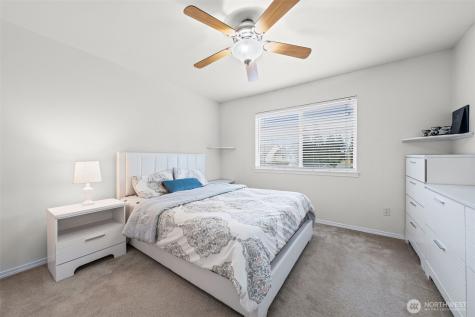 1817 180th Place SW Lynnwood WA 98037
