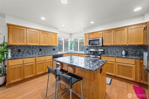 1817 180th Place SW Lynnwood WA 98037