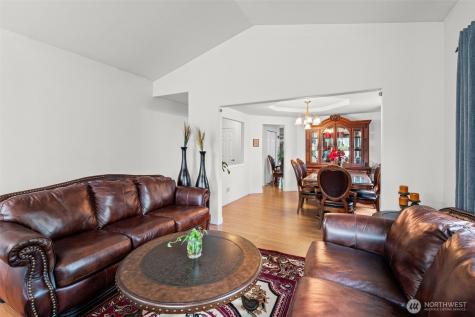 1817 180th Place SW Lynnwood WA 98037