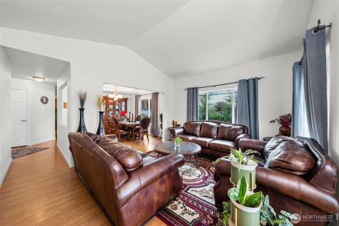 1817 180th Place SW Lynnwood WA 98037