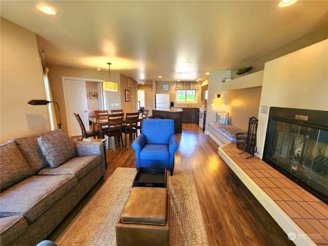 1 Beach 565-p Manson WA 98831