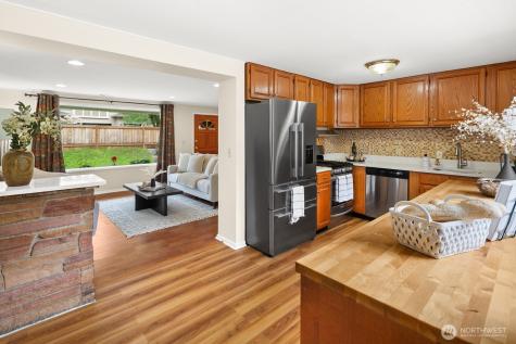 16511 22nd Avenue NE Shoreline WA 98155