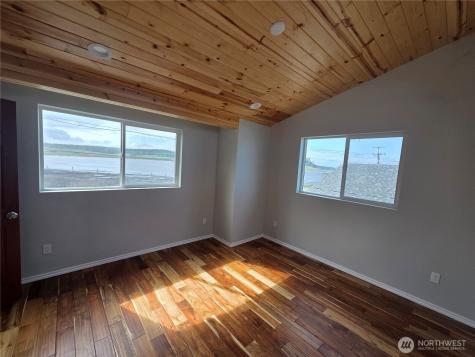 2629 W Beach Road Oak Harbor WA 98277