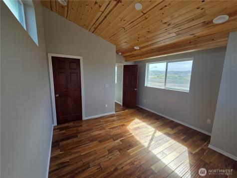 2629 W Beach Road Oak Harbor WA 98277
