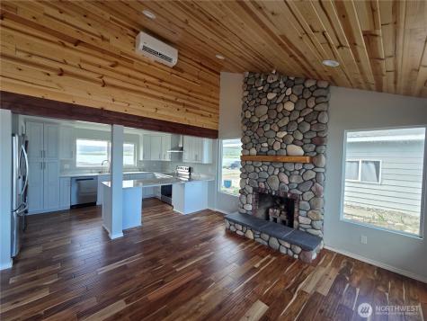 2629 W Beach Road Oak Harbor WA 98277