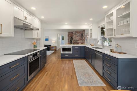 8320 SE 62nd Street Mercer Island WA 98040