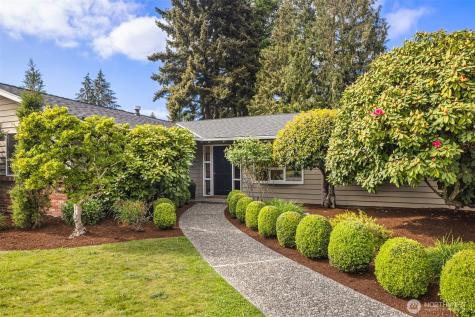 8320 SE 62nd Street Mercer Island WA 98040