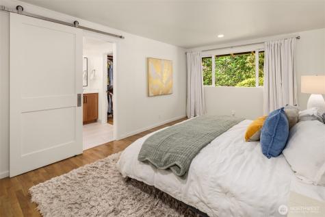 8320 SE 62nd Street Mercer Island WA 98040