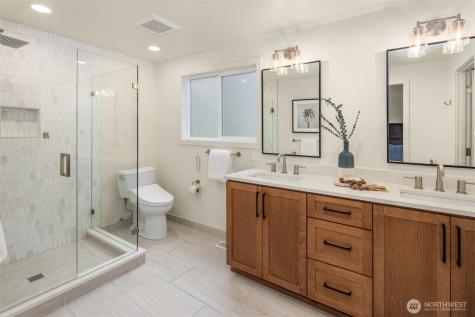 8320 SE 62nd Street Mercer Island WA 98040