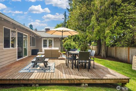 8320 SE 62nd Street Mercer Island WA 98040