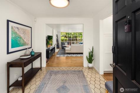 8320 SE 62nd Street Mercer Island WA 98040