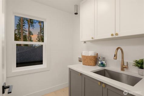 13728 101st Street Kirkland WA 98033