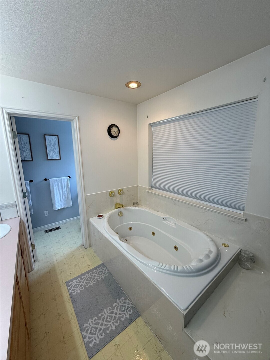 711 Locust Street Omak WA 98841