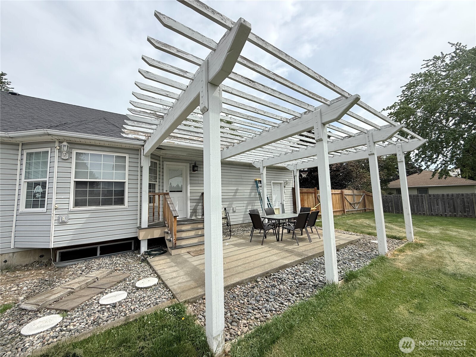 711 Locust Street Omak WA 98841