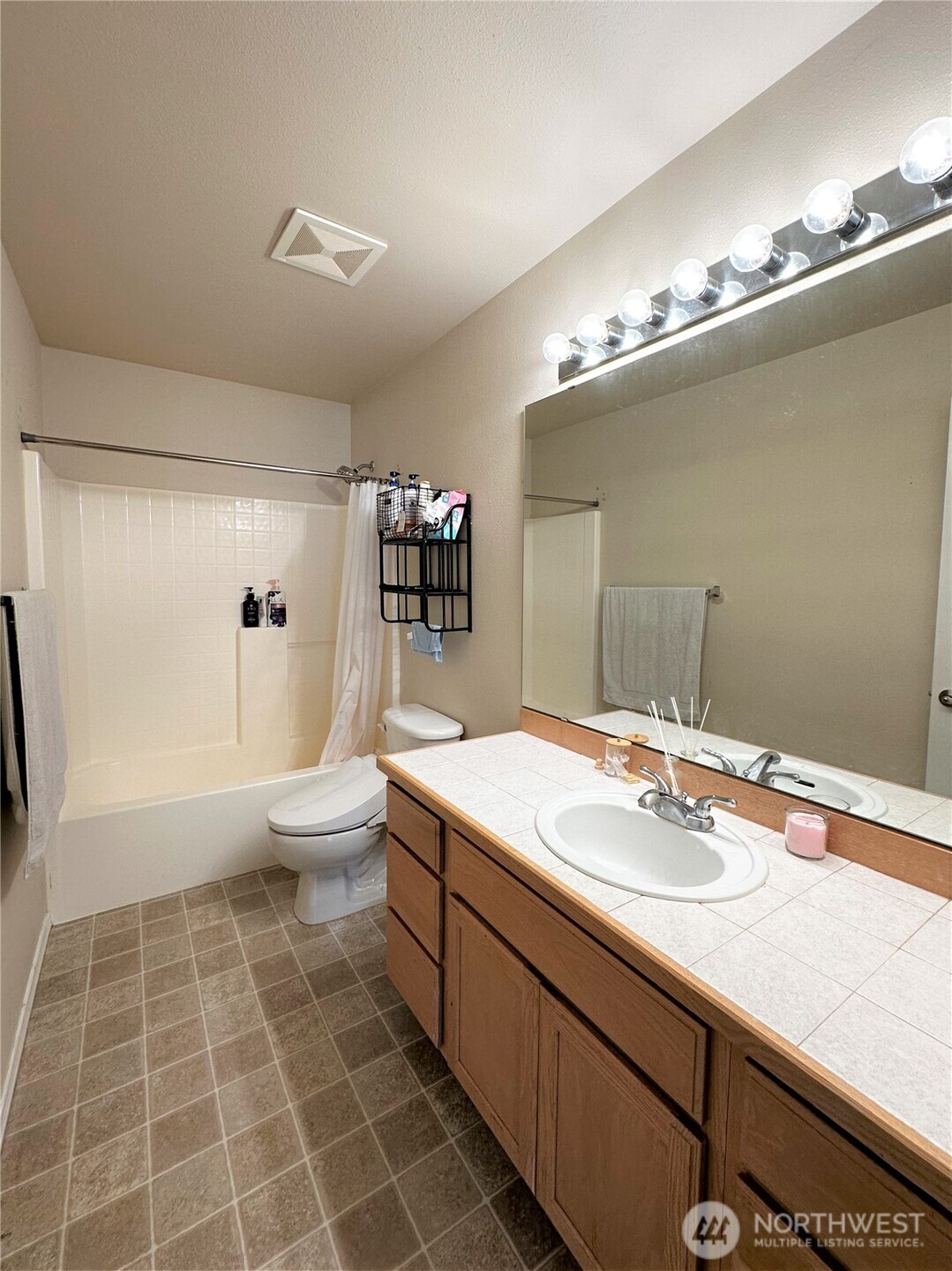 20431 SE 261st Place Covington WA 98042