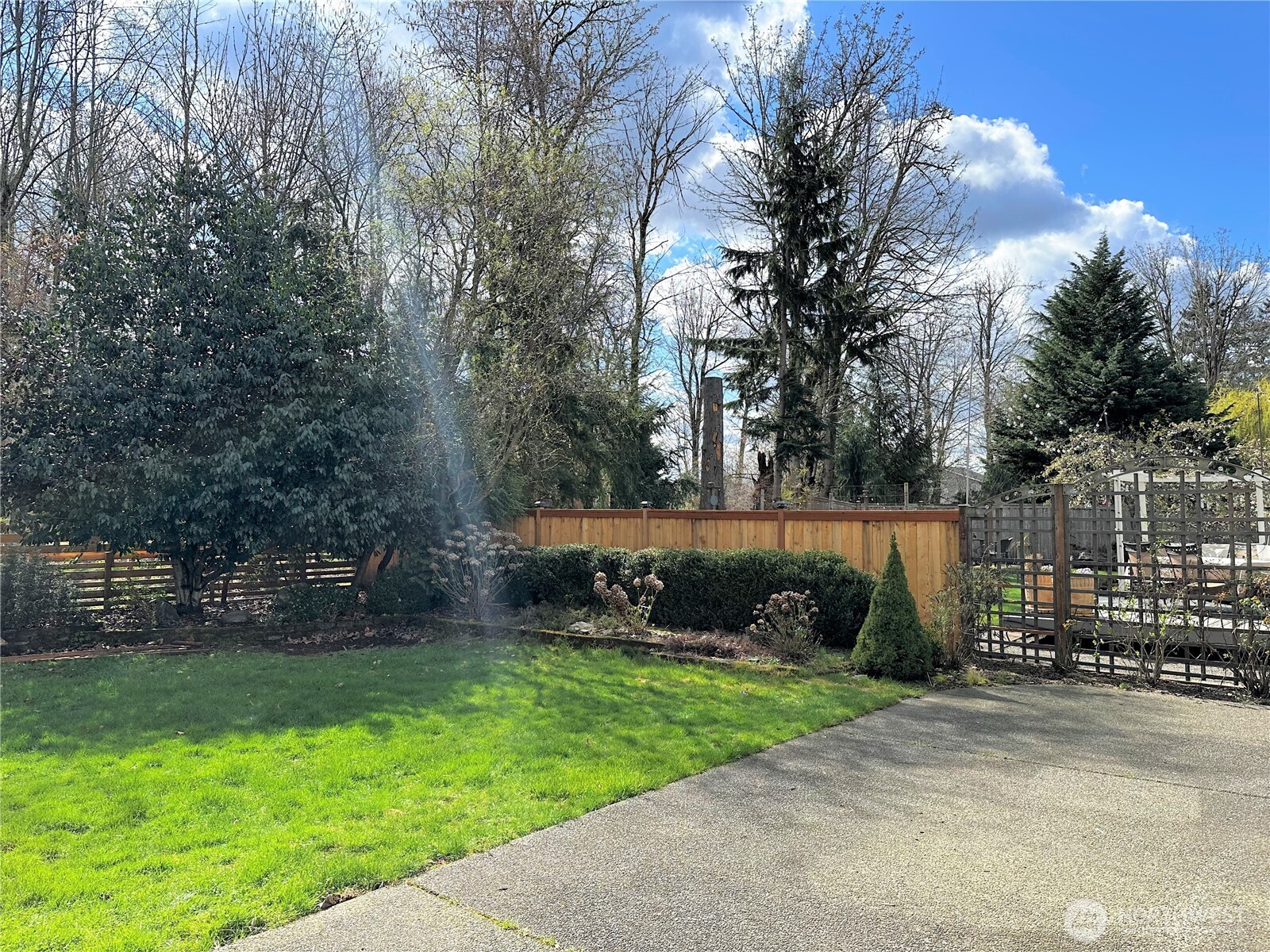 20431 SE 261st Place Covington WA 98042