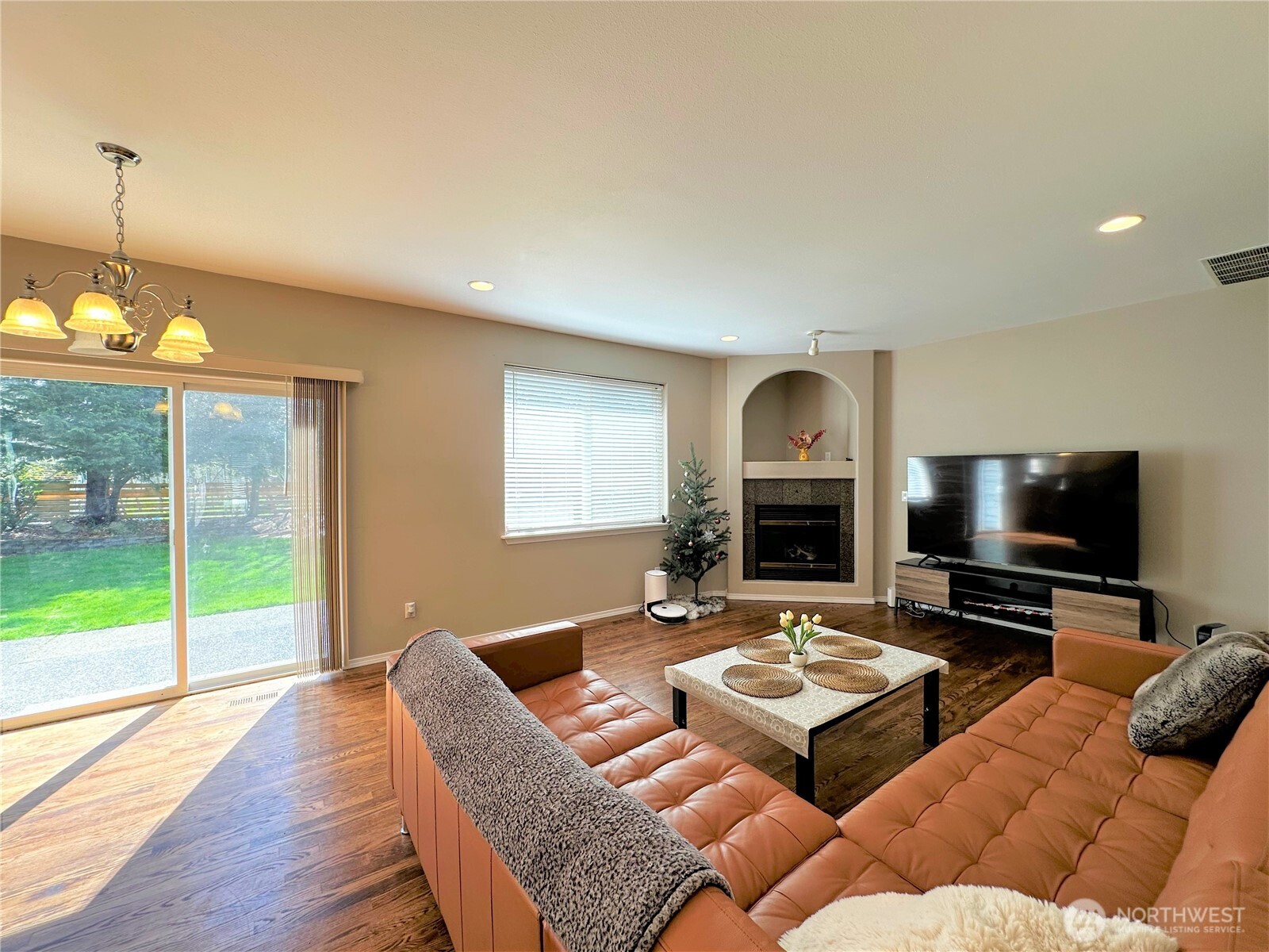 20431 SE 261st Place Covington WA 98042