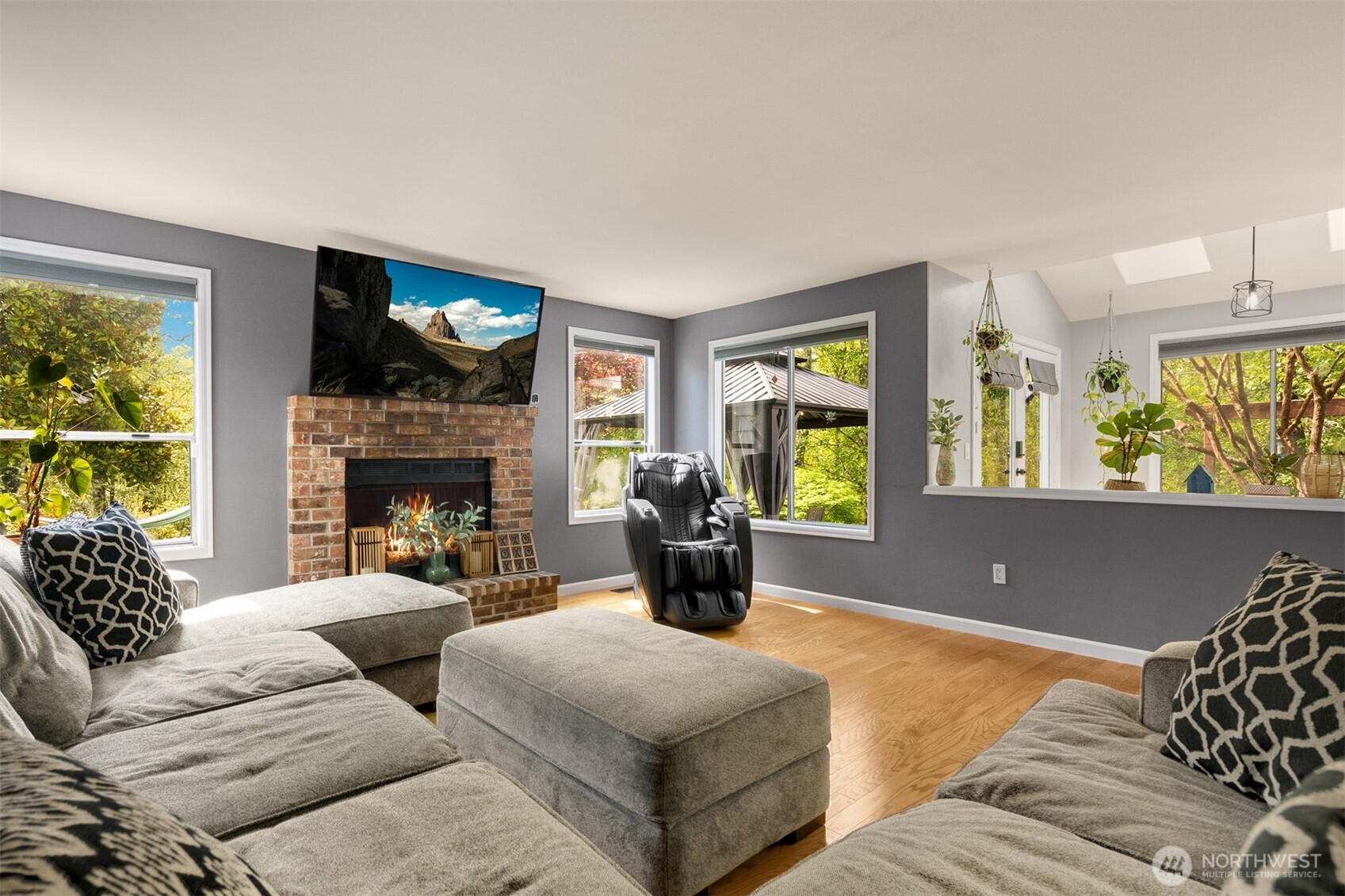 32857 8th Court SW Federal Way WA 98023