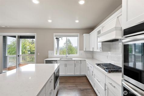 10432 Treasure Drive NW Silverdale WA 98383