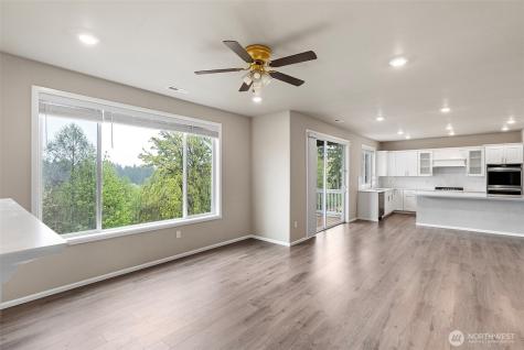 10432 Treasure Drive NW Silverdale WA 98383