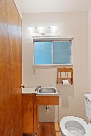 467 E Mommsen Street Mccleary WA 98557