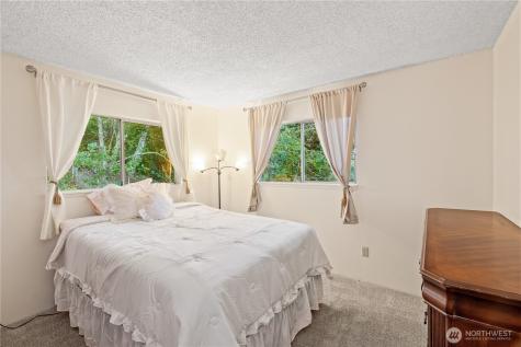 467 E Mommsen Street Mccleary WA 98557