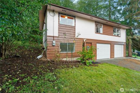 467 E Mommsen Street Mccleary WA 98557