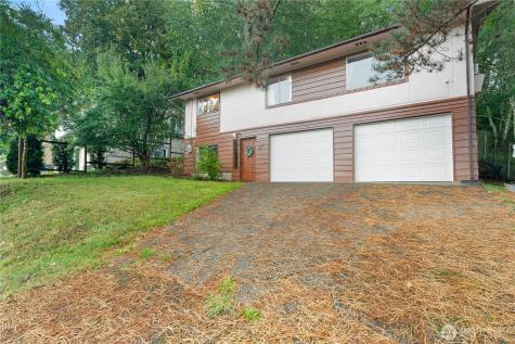 467 E Mommsen Street Mccleary WA 98557