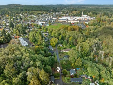 467 E Mommsen Street Mccleary WA 98557