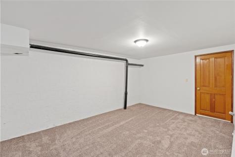 467 E Mommsen Street Mccleary WA 98557