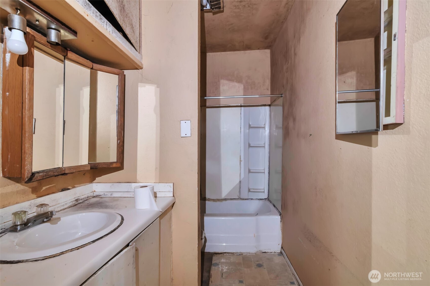 303 S Baker Street Mount Vernon WA 98273