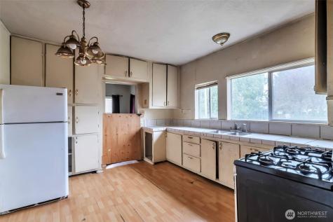 303 S Baker Street Mount Vernon WA 98273
