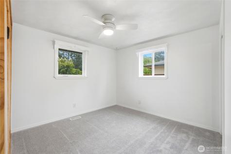 1710 7th Avenue SE Puyallup WA 98372