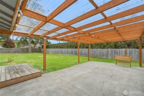 1710 7th Avenue SE Puyallup WA 98372