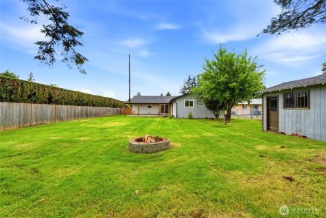 1710 7th Avenue SE Puyallup WA 98372