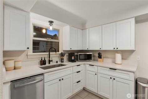 8731 13th Avenue NW Seattle WA 98117