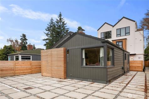 8731 13th Avenue NW Seattle WA 98117