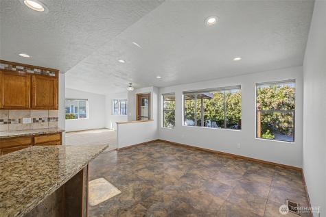 1402 22nd Street NE Auburn WA 98002
