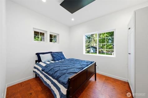 33 Mukilteo Way Hat Island WA 98206