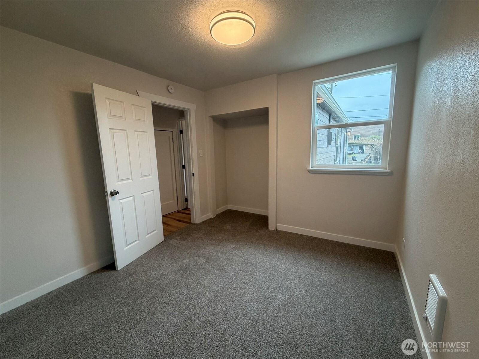 1009 W 1st Street Aberdeen WA 98520