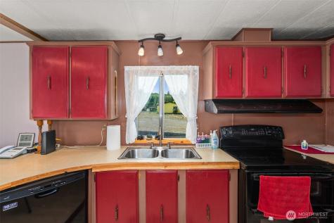 886 Salmon Creek Road Mossyrock WA 98564