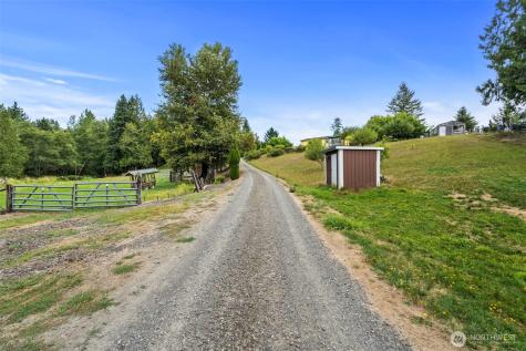 886 Salmon Creek Road Mossyrock WA 98564