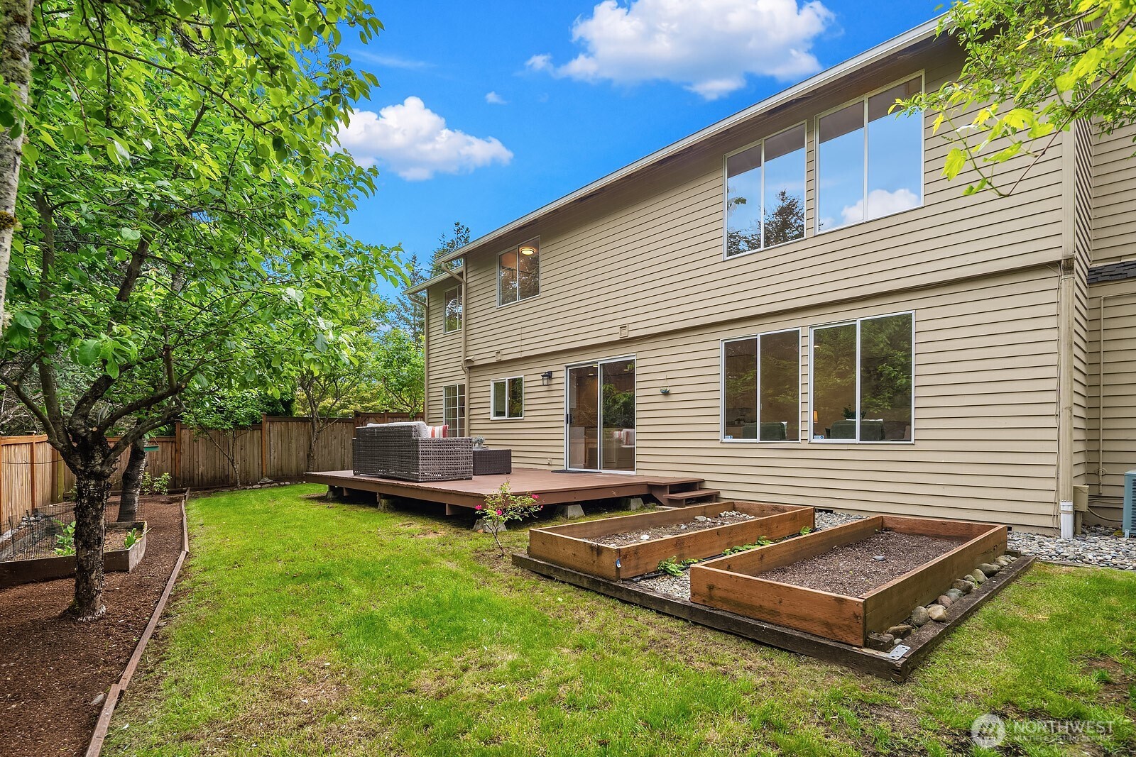 24544 SE 43rd Place Sammamish WA 98029