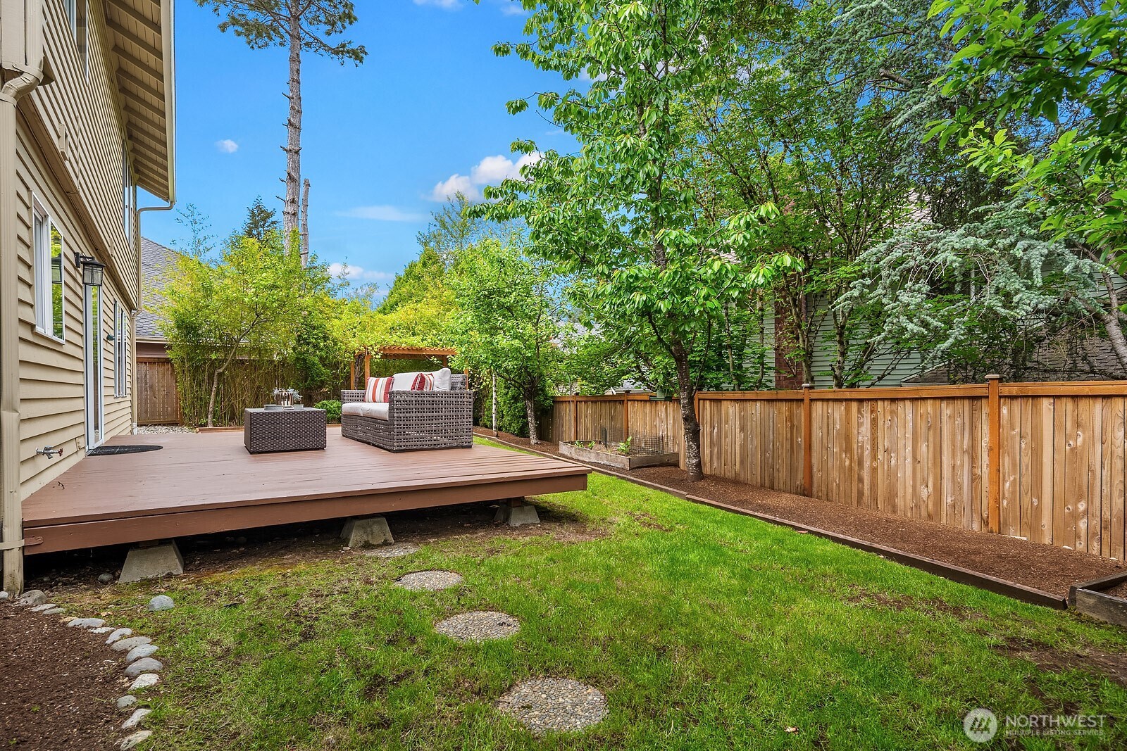 24544 SE 43rd Place Sammamish WA 98029