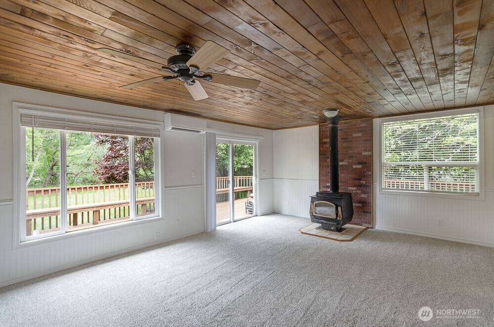17631 Old Barn Road SE Yelm WA 98597