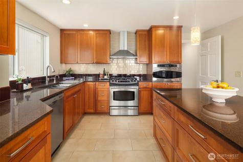 8530 54th Avenue NE Seattle WA 98115