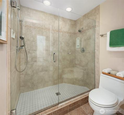 8530 54th Avenue NE Seattle WA 98115