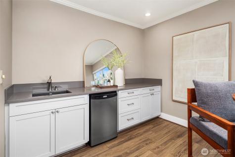 8530 54th Avenue NE Seattle WA 98115